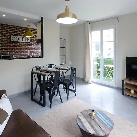 In Two Min Apartment