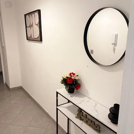 Διαμέρισμα Cosy In Two Min *